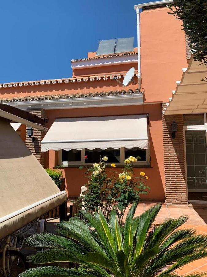 Chalet Con Piscina A 50 M De La Playa . Marbella Eksteriør bilde