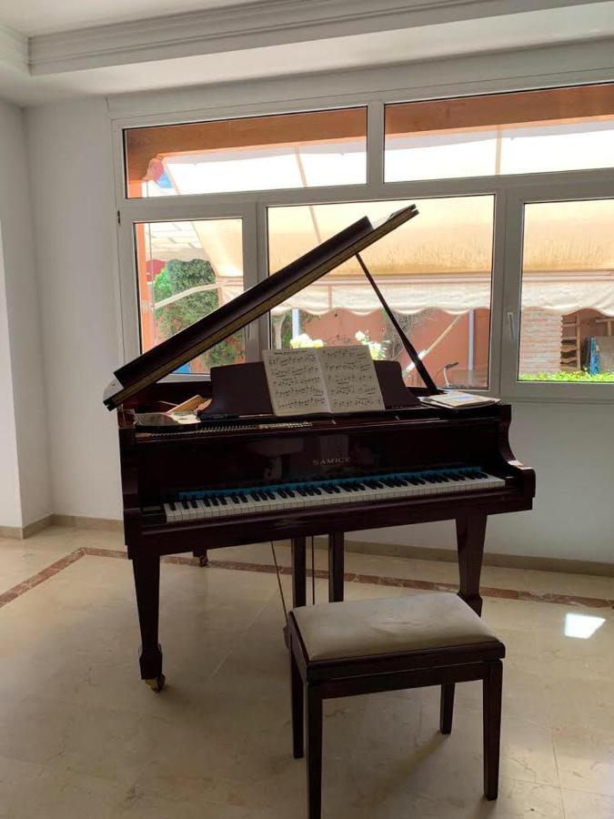 Chalet Con Piscina A 50 M De La Playa . Marbella Eksteriør bilde