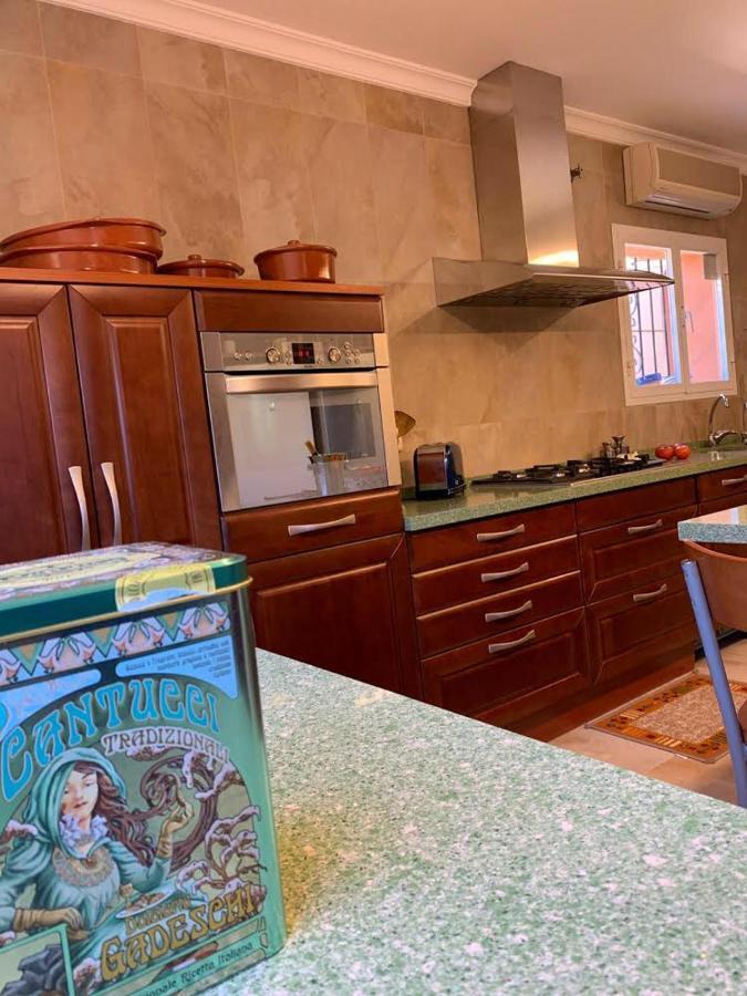 Chalet Con Piscina A 50 M De La Playa . Marbella Eksteriør bilde